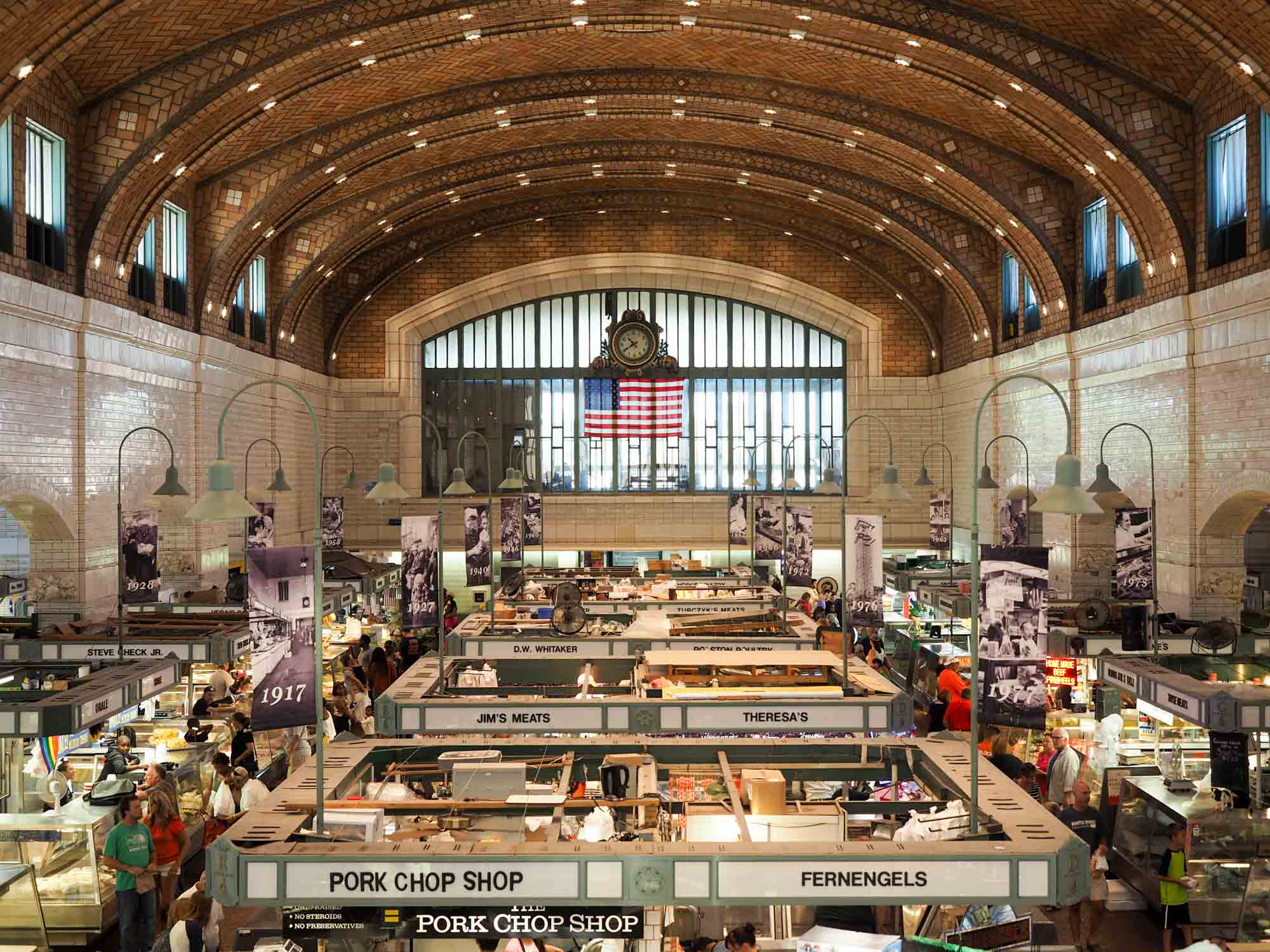 Read more about the article Eat Your Way Through History on a West Side Market Food Tour