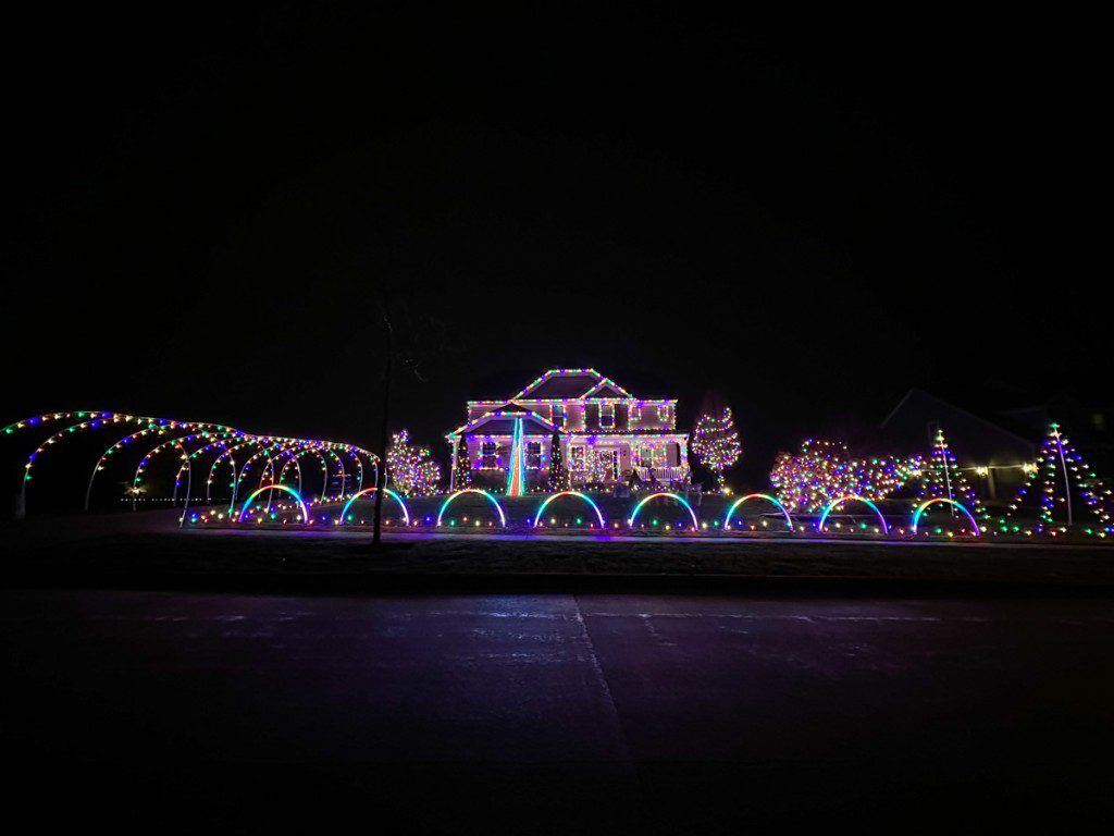 Dowell family lights in Aurora