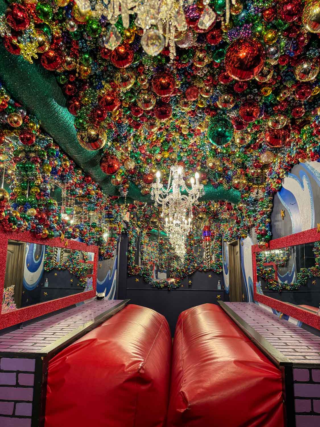 Castle Noel Santa Squeeze