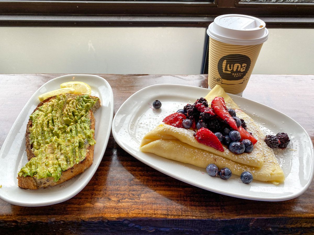 Luna Bakery & Cafe breakfast