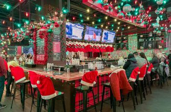 Xmas bar in Cleveland | best pop-up Christmas bars in Cleveland